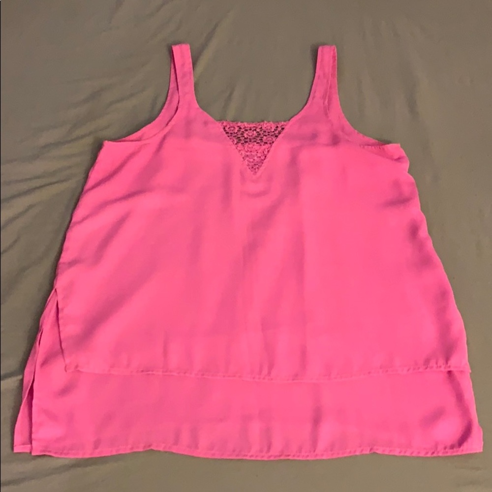 Flowy tank